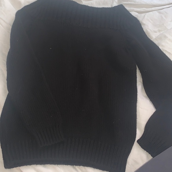 Black knit sweater - Picture 1 of 1